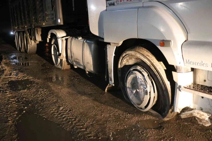 Sakarya’da hareketli dakikalar: Polisin "Dur" ihtarına uymadı, 50 kilometre kovalamaca yaşandı
