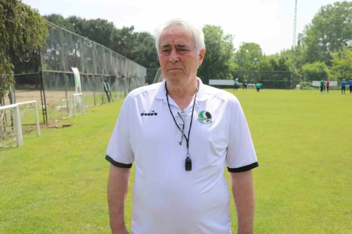 Sakaryaspor Teknik Direktörü Coşkun Demirbakan: “Biz her şeye hazırlıklıyız”
