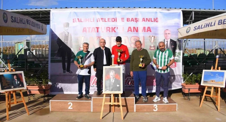 Salihli’de Atatürk kupası sahiplerini buldu
