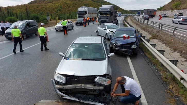  3 kişinin öldüğü 10 kişinin yaralandığı kaza yerine yakın yine kaza: 6 yaralı