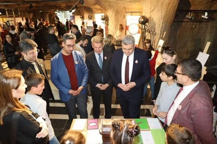 Samsun’da ’Dilimizin Zenginlikleri’ sergi ve tiyatro etkinliği
