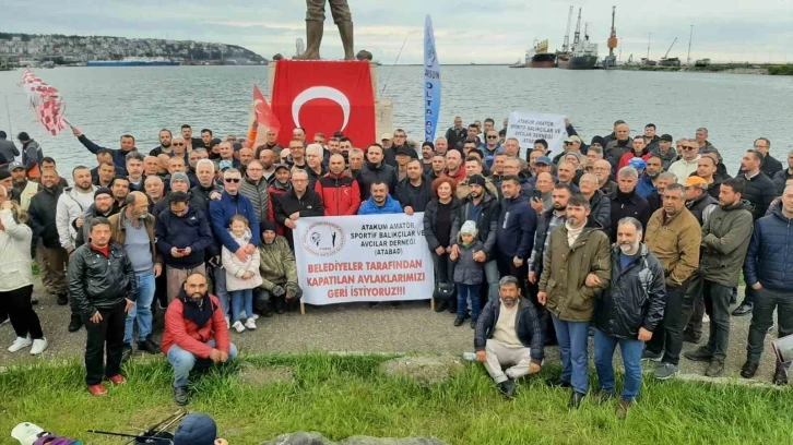 Samsun’da olta balıkçılarından "kıyılarda hukuksuzluk" tepkisi
