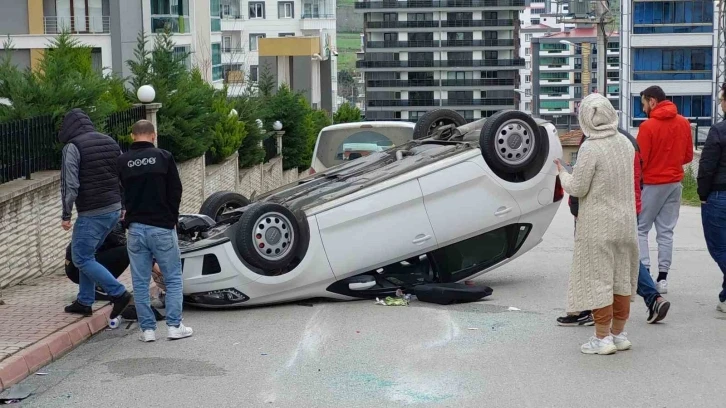 Samsun’da otomobil takla attı: 2 yaralı