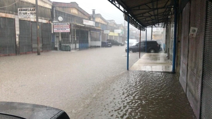 Samsun’da sanayi bölgesi göle döndü
