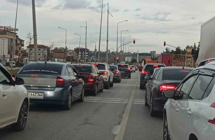 Samsun’da trafiğe kayıtlı araç sayısı 453 bin 751 oldu
