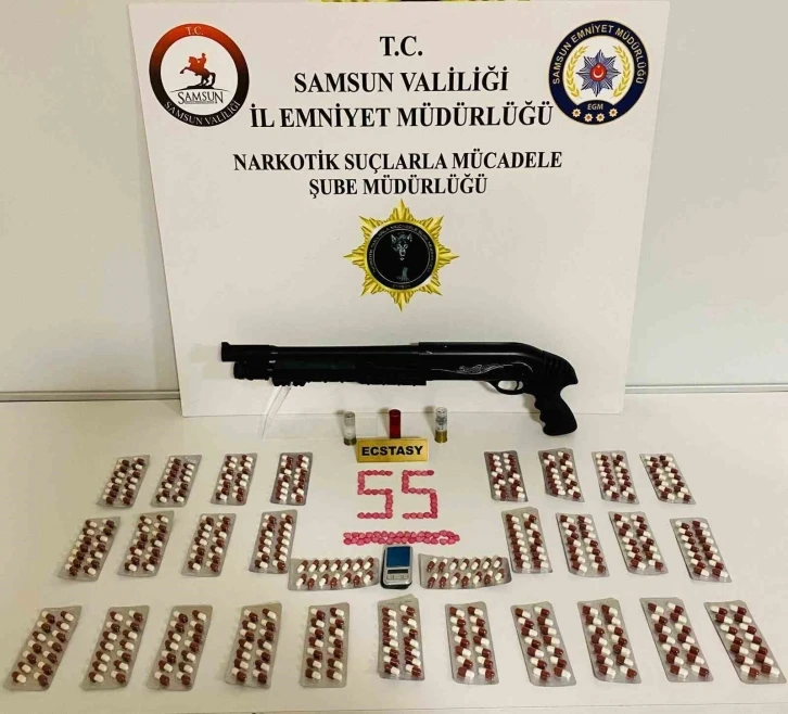 Samsun’da uyuşturucu operasyonu: 3 gözaltı
