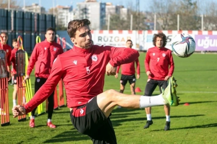 Samsunspor’da lisansı çıkan Tomane yeniden takımda