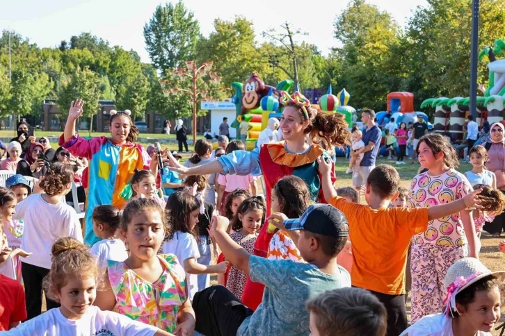 Sanatın ve eğlencenin kalbi Millet Bahçesinde attı
