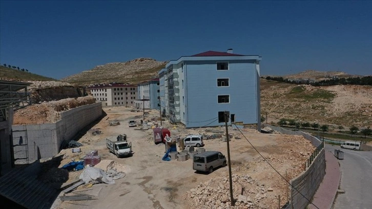 Şanlıurfa'da depremlerde ağır hasar gören 63 okulun yerine yenileri yapılacak