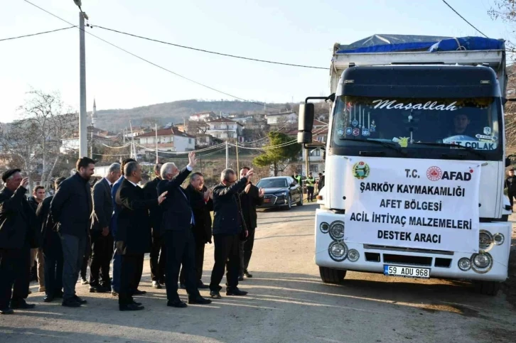 Şarköy’den deprem bölgesine yakacak odun desteği
