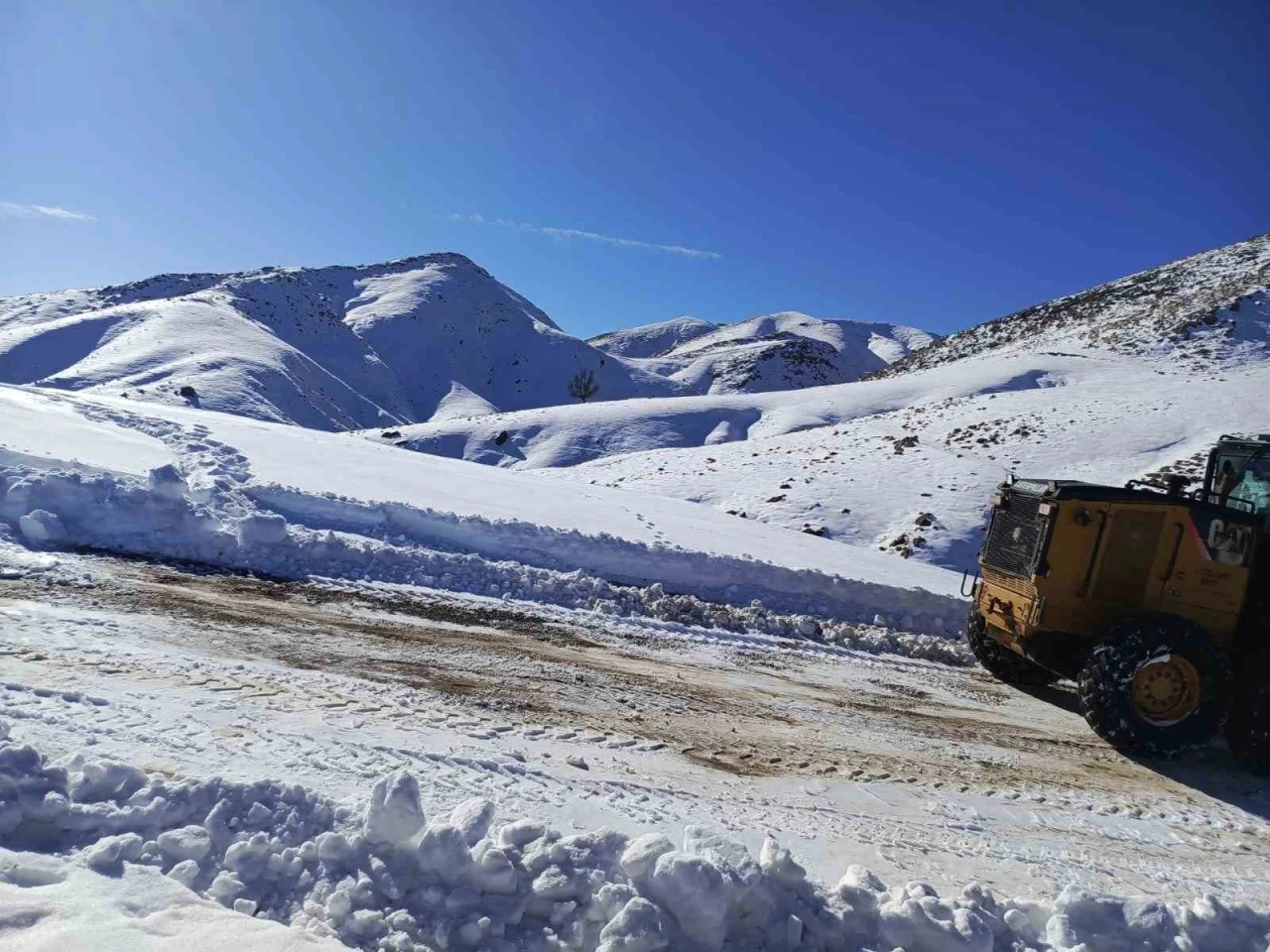 Sason Cobet Yayla yolu ulaşıma açıldı
