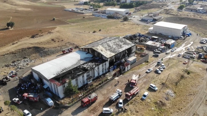 Savunma sanayi fabrikasında çıkan yangın söndürüldü