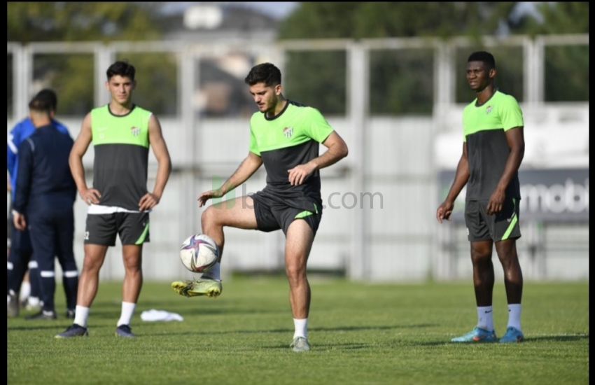 Bursaspor'da Manisa FK maçı hazırlıkları sürüyor 