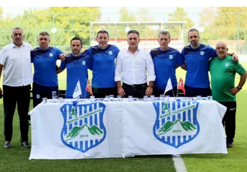  YILDIRIMSPOR AKADEMİSİNDE İMZA TÖRENİ