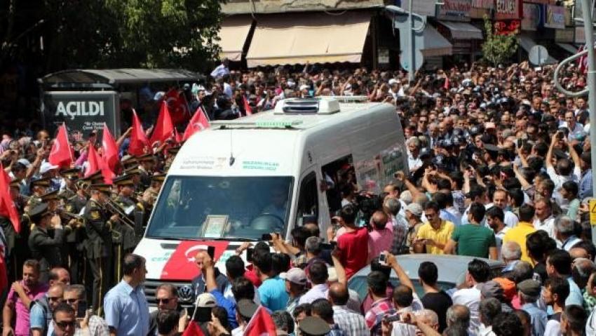 Şehit er Ömer Erüstün, Afşin’de gözyaşlarıyla toprağa verildi