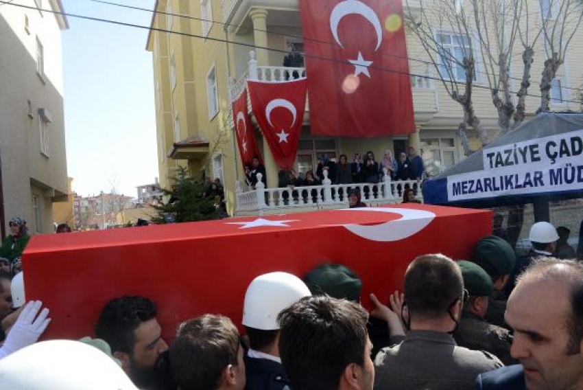 Şehit polisin annesine son sözü: 'Ben devlet aşığıyım, burada şehit olacağım'