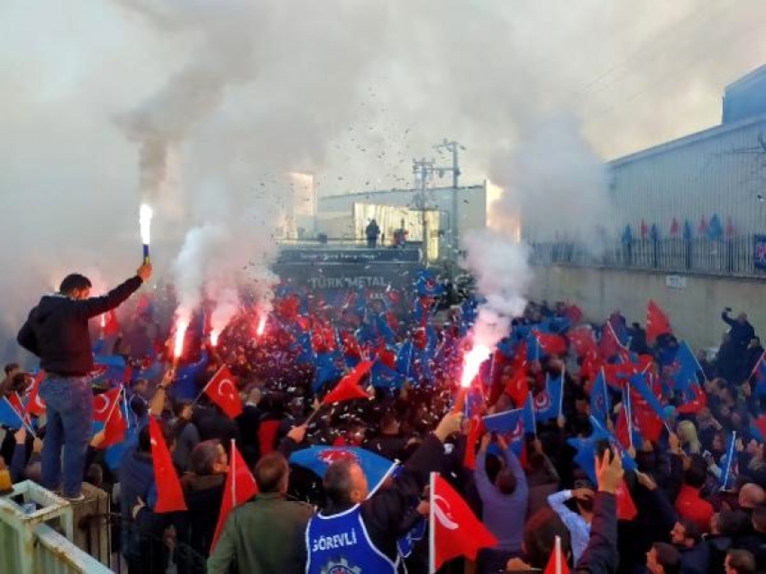 Bursa'da işten çıkarılan işçiler için...