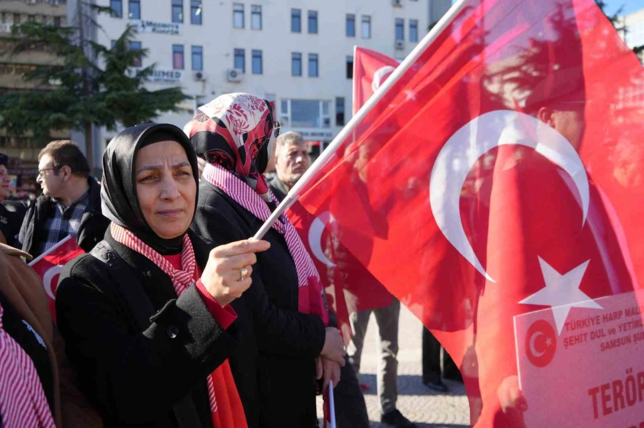 Şehit eşi: &quot;Şehit aileleri ve gazilerin en büyük arzusu terörün bitmesidir&quot;
