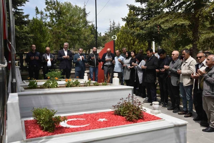 Şehit Murat Sarıgül, şehadetinin 7’inci yılında kabri başında anıldı
