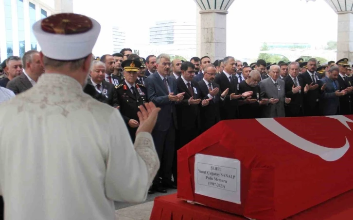 Şehit Polis Yusuf Çağatay Sanalp son yolcuğuna uğurlandı