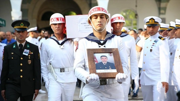 Şehit Uzman Çavuş Mehmet Emre Teke Mersin'de son yolculuğuna uğurlandı