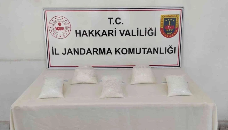 5 kilo metamfetamin ele geçirildi