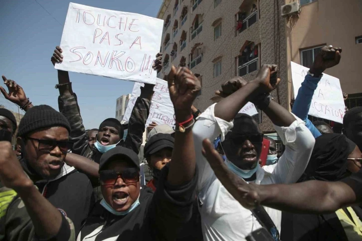 Senegal’de muhalefet lideri Sonko tutuklandı
