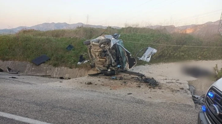 Seydikemer’de trafik kazası: 1 ölü, 2 yaralı
