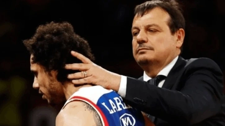 Shane Larkin'den Ergin Ataman çok sert sözler