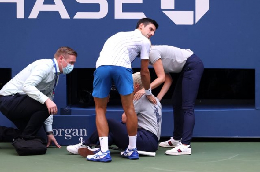 Djokovic turnuvadan diskalifiye edildi