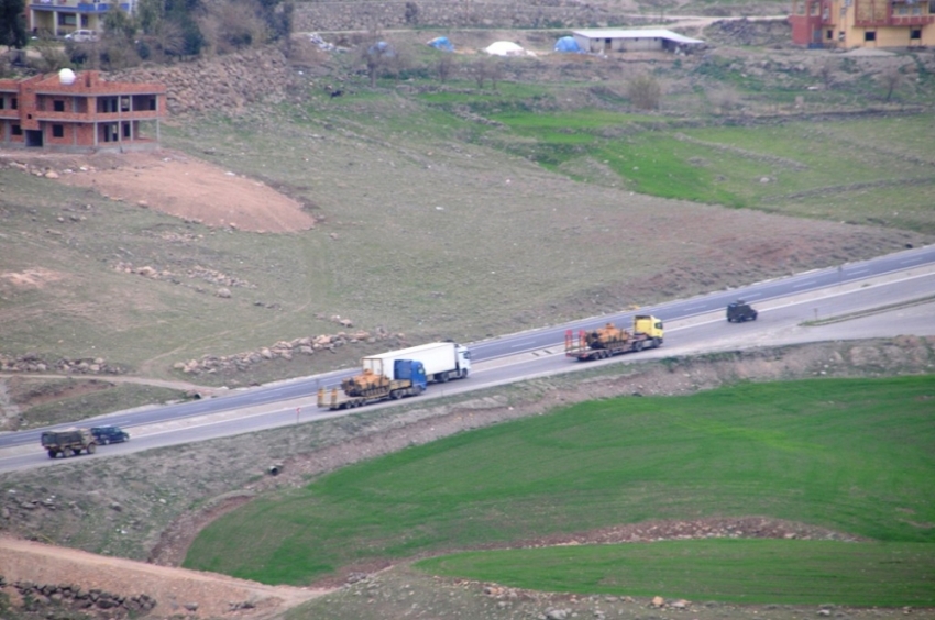 Şırnak’tan sınıra askeri sevkiyat