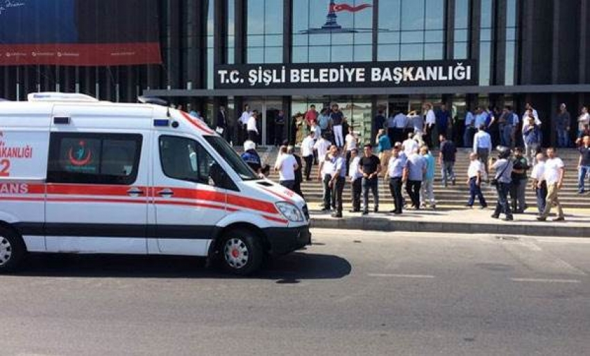 İstanbul'da silahlı saldırı! Belediye Başkan Yardımcısı ağır yaralandı