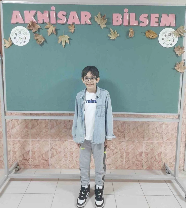 Şiir Yarışmasının birincisi Akhisar BİLSEM’den
