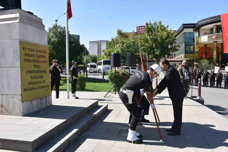 Siirt’in şeref günü törenlerle kutlandı
