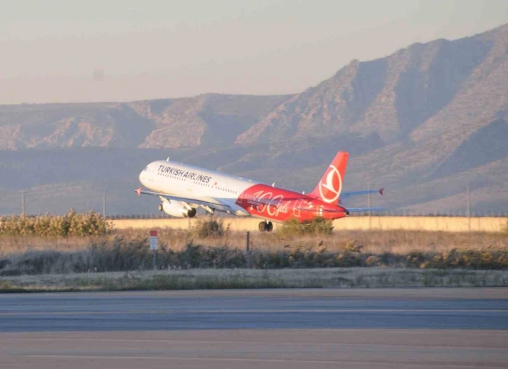 Şırnak’ta 11 ayda 381 bin kişi uçak yolculuğunu tercih etti
