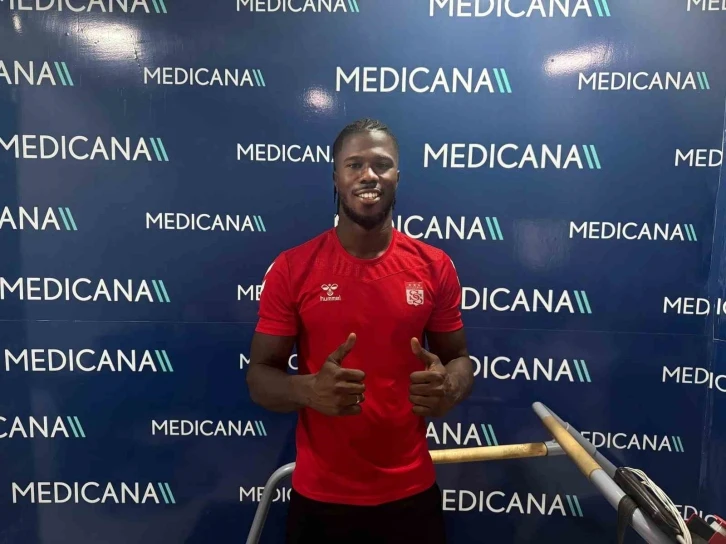 Sivasspor’un yeni transferi Keita Balde sağlık kontrolünden geçti
