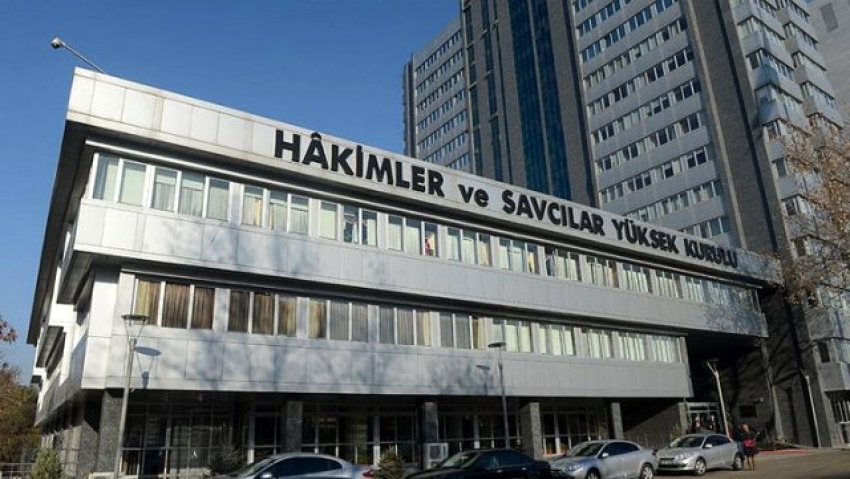 11 hakim ve savcı görevden atıldı