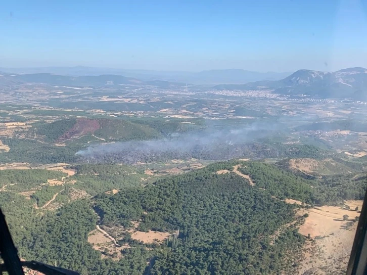 Soma’daki orman yangınını söndürme çalışmaları devam ediyor
