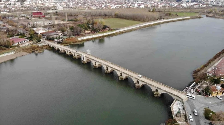 Son yılların en kurak dönemini yaşayan Edirne’de, yağışlar nehirlere can suyu oldu, debiler arttı
