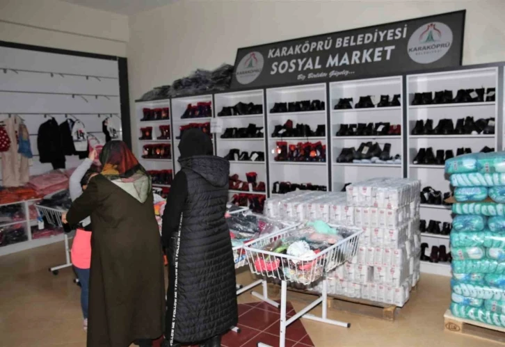 Sosyal market ile ihtiyaç sahiplerinin yüzü gülüyor
