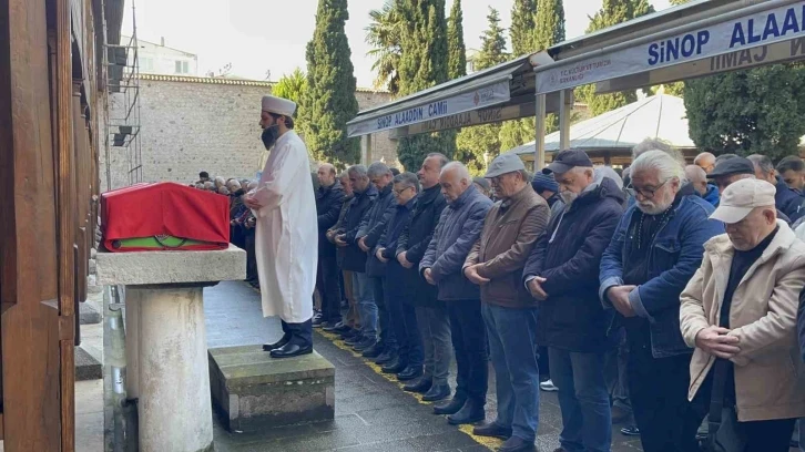 Söz yazarı Levent Bektaş son yolculuğuna uğurlandı
