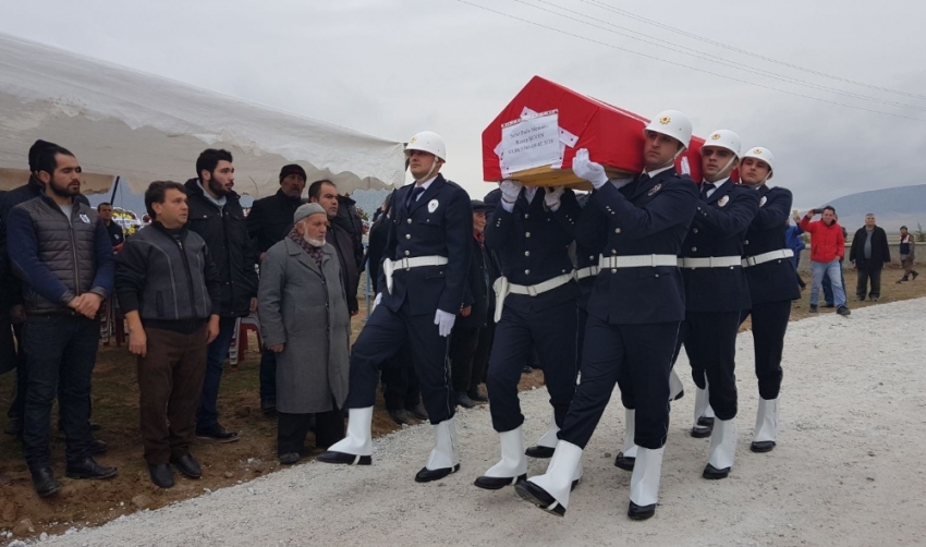 Şehit polis gözyaşlarıyla son yolculuğuna uğurlandı