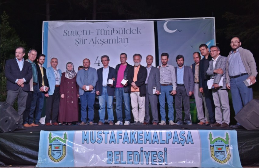 Tümbüldek'te şiir dolu gece