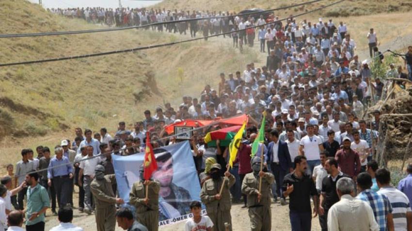  YPG'linin cenazesi böyle defnedildi!