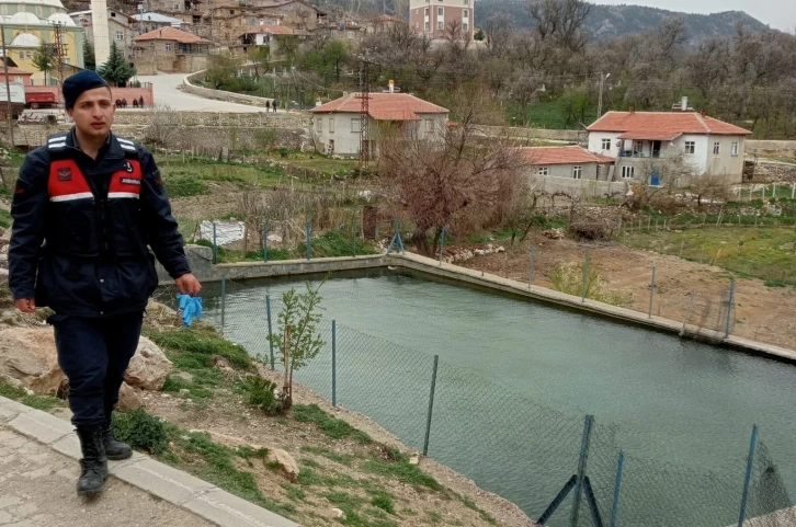 Sulama havuzuna düşen yaşlı kadın boğuldu
