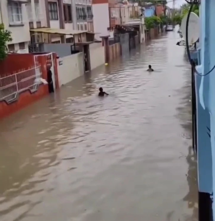 Sulama kanalı değil yol
