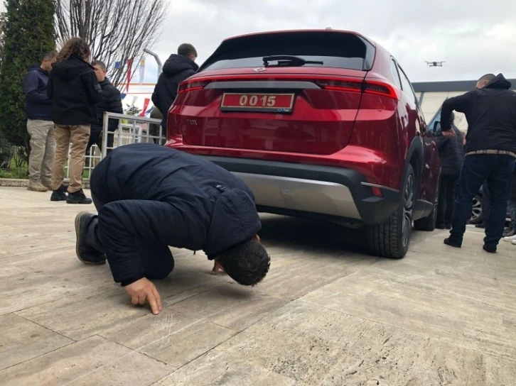 Sultanbeylili vatandaşlardan Togg otomobiline yoğun ilgi
