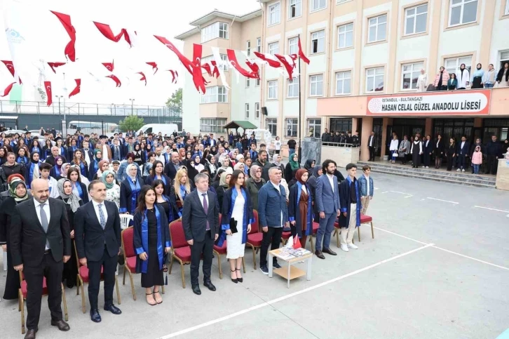 Sultangazi Belediyesi Gençlerin mezuniyet mutluluğuna ortak oluyor
