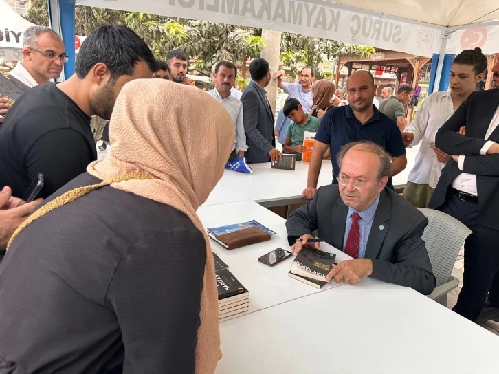 Suriye sınırının sıfır noktası ilk defa kitap fuarına ev sahipliği yapıyor
