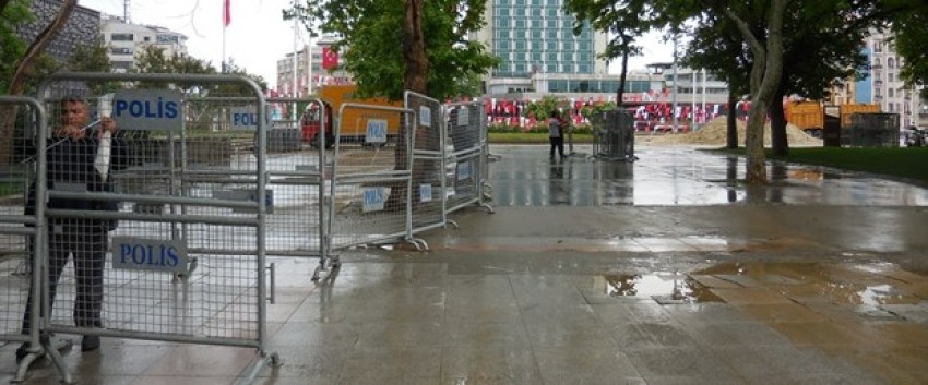 Taksim Anıtı ve Gezi Parkı kapatıldı